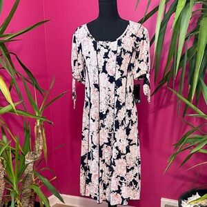 Sami & Jo Black and Pink Floral Long Sleeve Dress